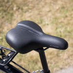 Седло велосипедное 90° чёрное Btwin 100