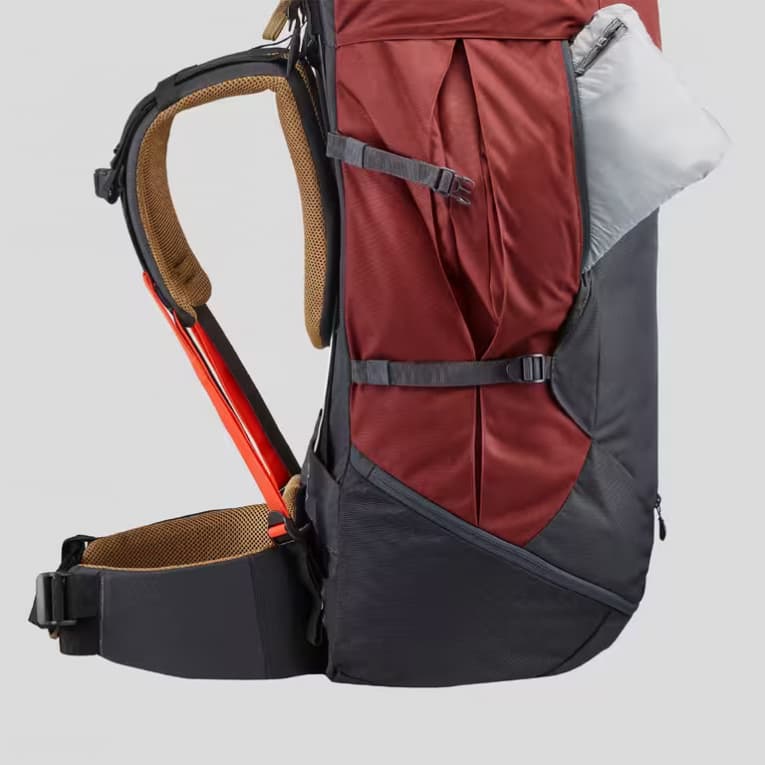 Походный рюкзак мужская 70л охра Forclaz 7 MT100 EasyFit