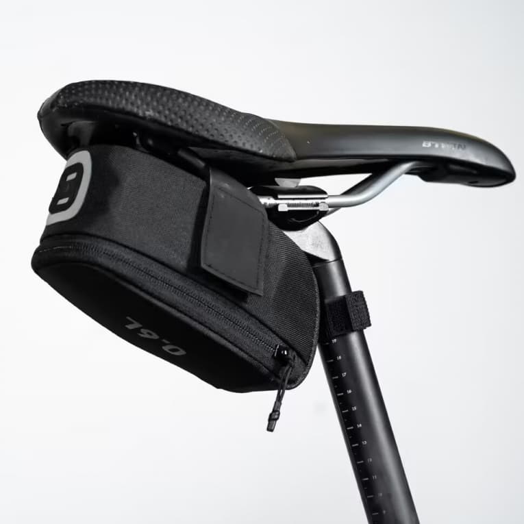 Сумка подседельная черная Riveside 700 Easy M