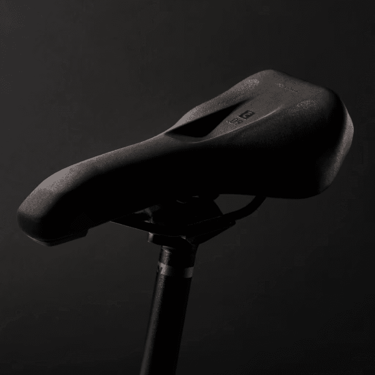 Седло велосипедное 60° чёрное Btwin 500 Memory Foam