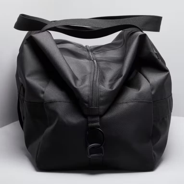 Сумка для фитнеса 50л черная Domyos 100