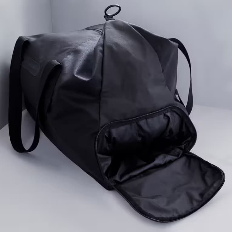 Сумка для фитнеса 50л черная Domyos 100