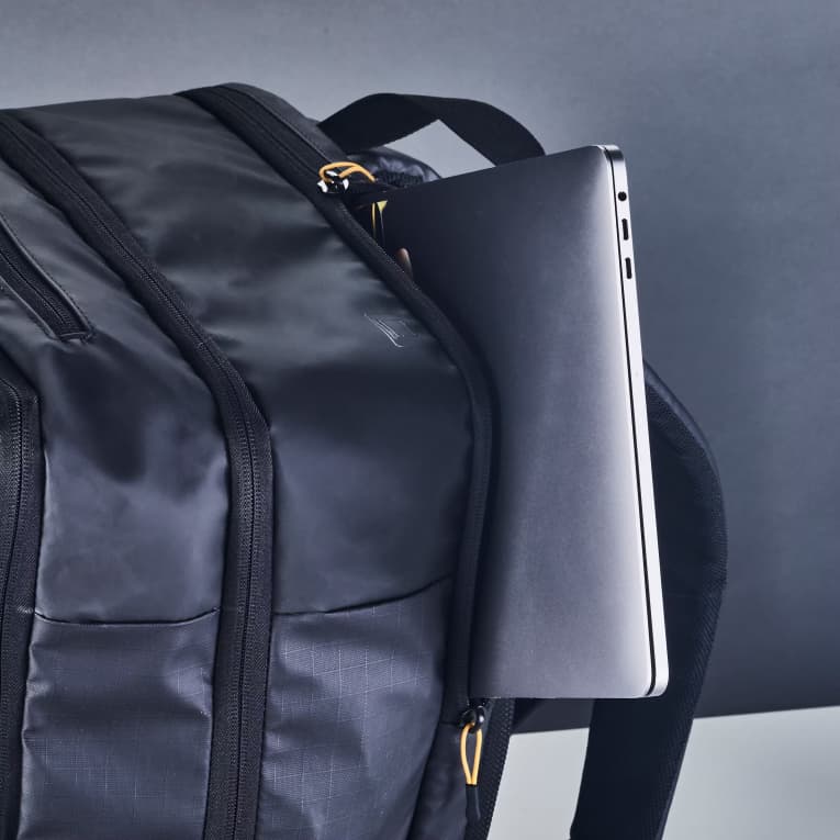 Рюкзак для велопутешествий чёрный Rockrider 900 Travel Race Lite