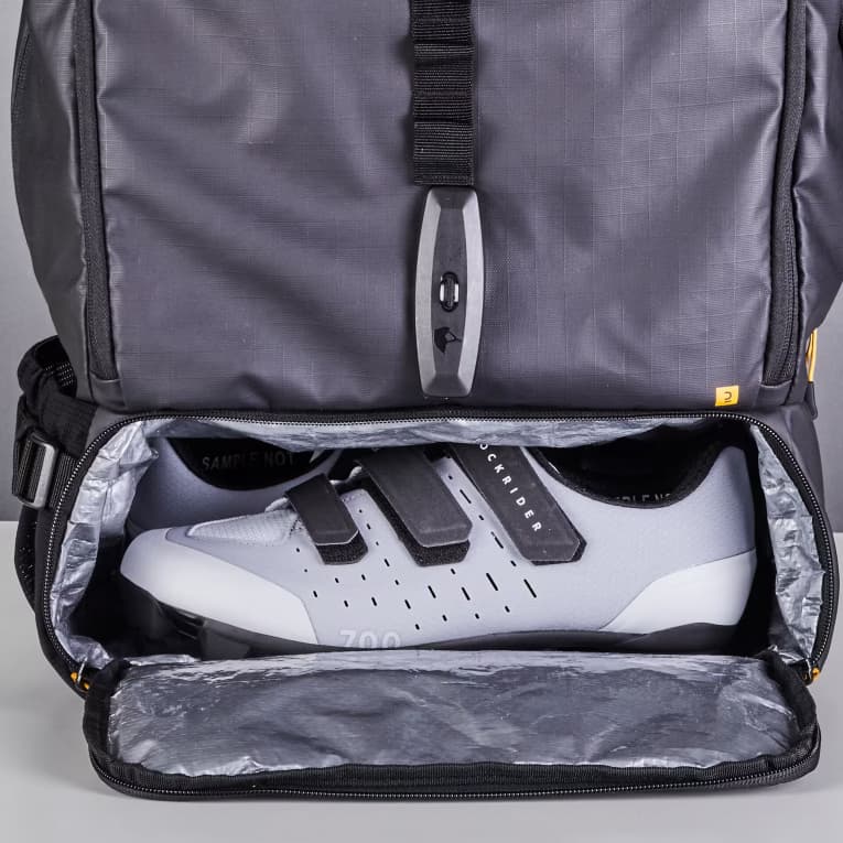 Рюкзак для велопутешествий чёрный Rockrider 900 Travel Race Lite