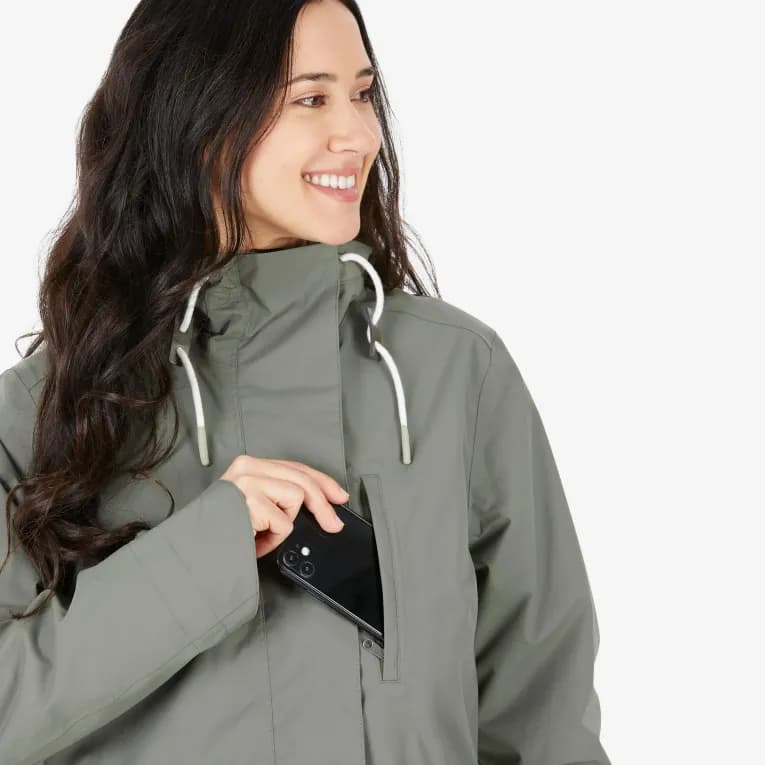 Куртка походная водонепроницаемая женская серая Quechua NH550