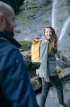 Куртка походная водонепроницаемая женская серая Quechua NH550
