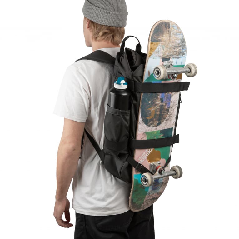 Рюкзак для скейтборда черный Oxelo Rolltop BP500