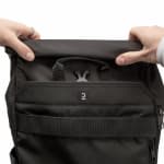 Рюкзак для скейтборда черный Oxelo Rolltop BP500