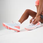 Кроссовки для бега женские светло-серые Kiprun 500