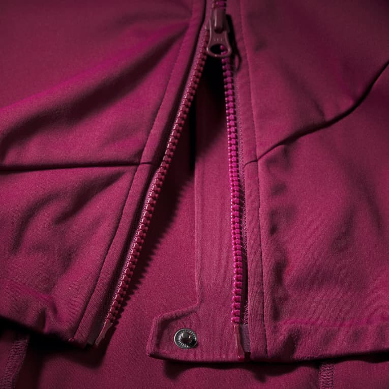 Куртка-softshell для альпинизма женская бордовая Simond 500 ALPI