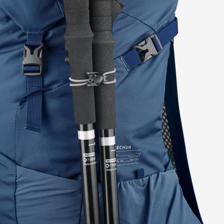 Рюкзак для треккинга 38л синий Quechua MH500