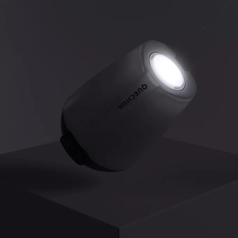 Фонарь кемпинговый аккумуляторный синий Quechua BL230