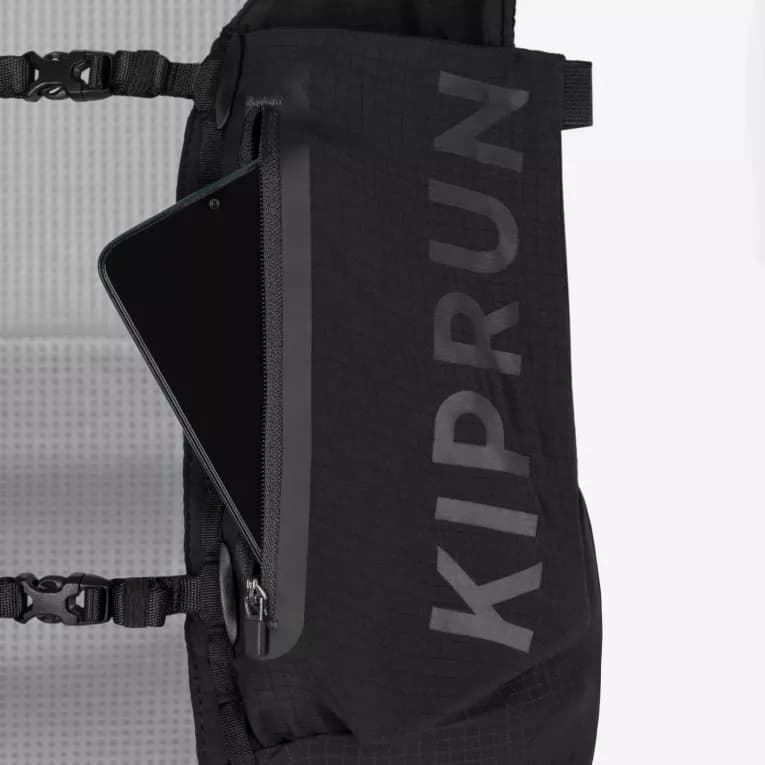 Жилет для трейлраннинга черный Kiprun 900