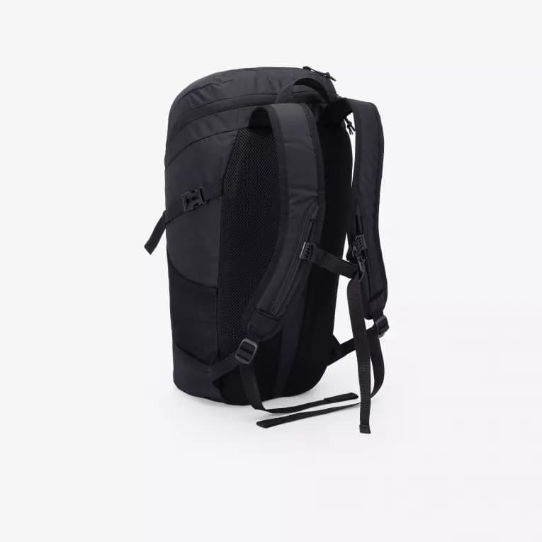 Рюкзак 20л чёрный Deway 500