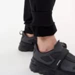 Брюки спортивные мужские черные Defit 500