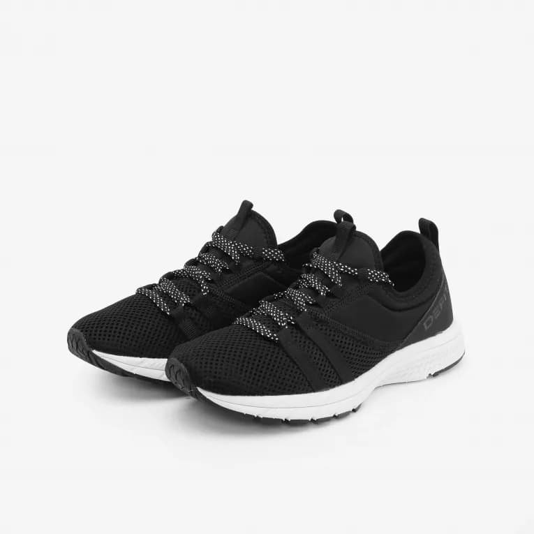 Кроссовки для фитнеса женские чёрные Defit 300