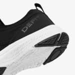 Кроссовки для фитнеса женские чёрные Defit 300