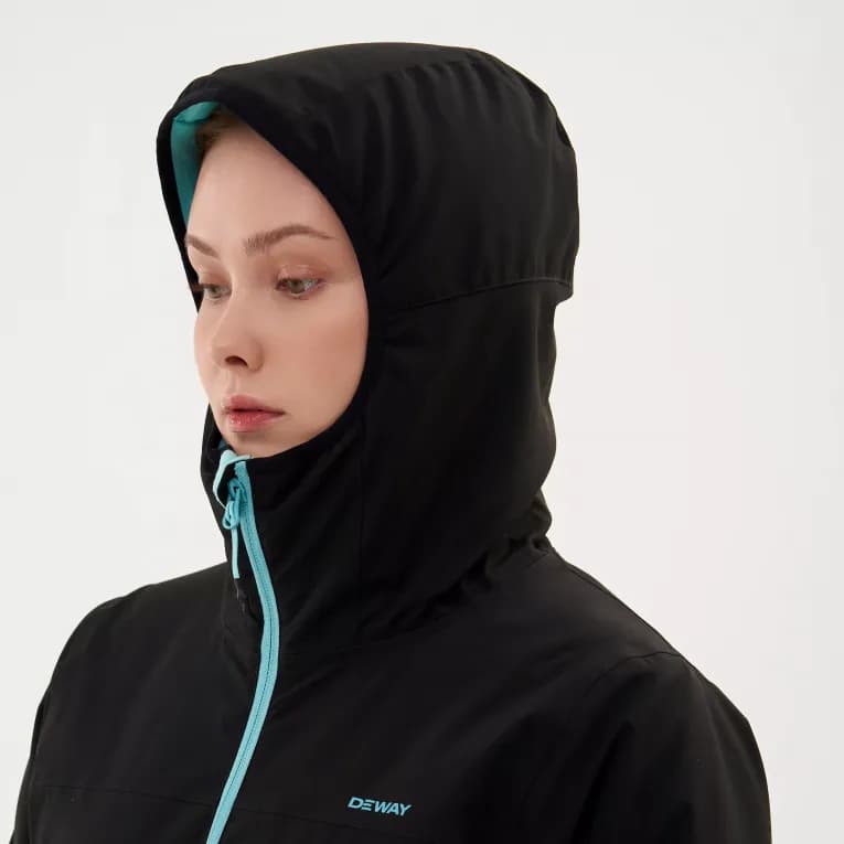 Куртка горнолыжная женская черная Deway 300