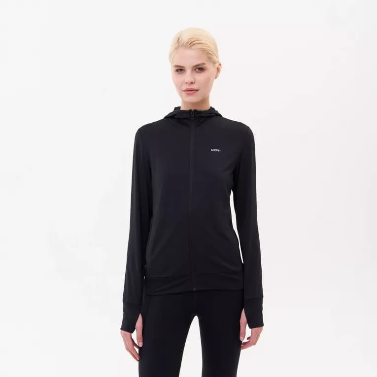 Куртка для бега женская черная Defit Warm 500