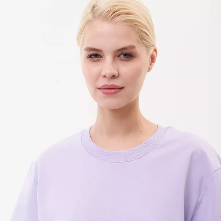 Футболка женская лиловая Defit Oversize 500