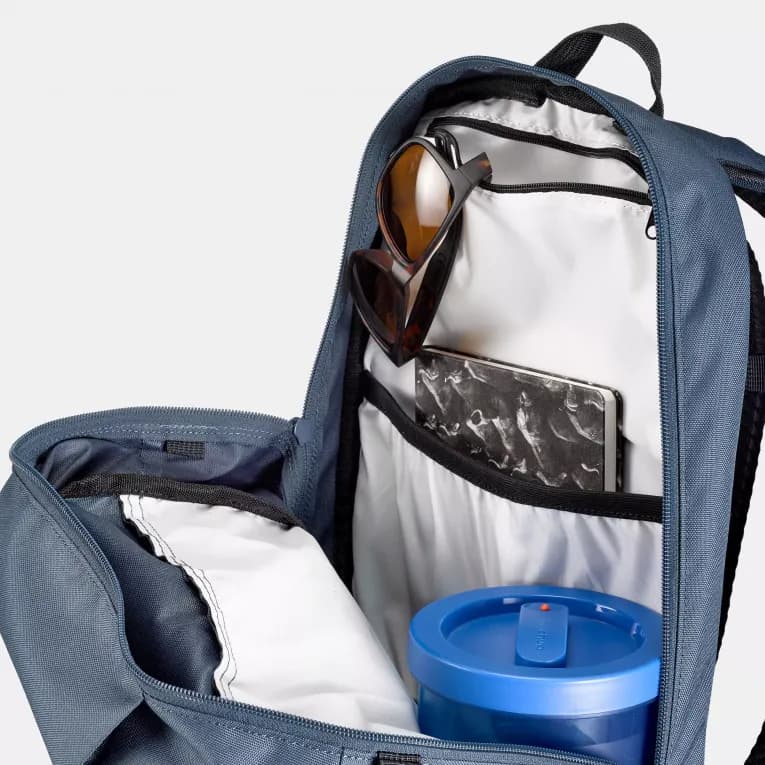 Рюкзак походный 20 л синий Quechua 100