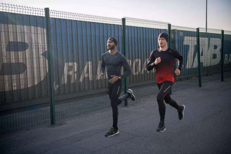 Лонглив для бега мужской серый Kiprun 500