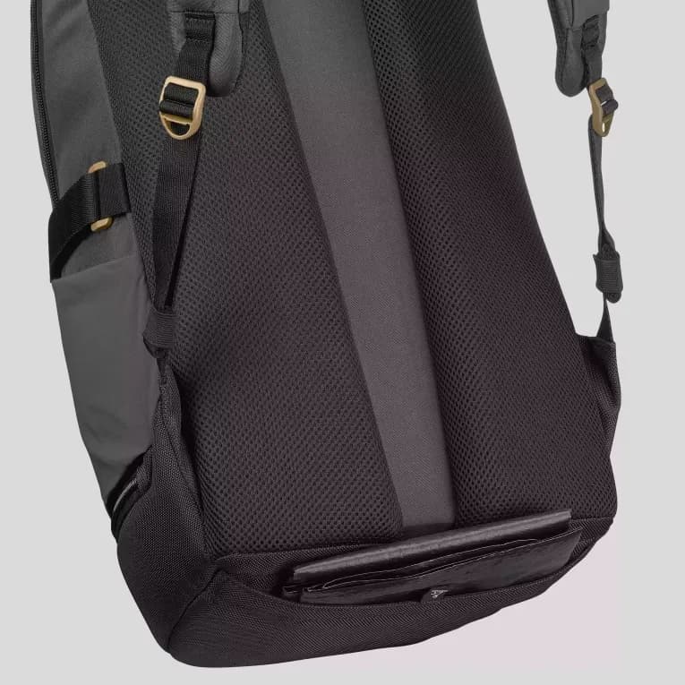 Рюкзак походный 20 л серый Quechua Arpenaz NH500