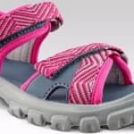 Сандалии походные детские серо-розовые Quechua MH100