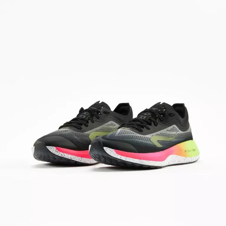 Кроссовки для бега мужские черные Kiprun KD500