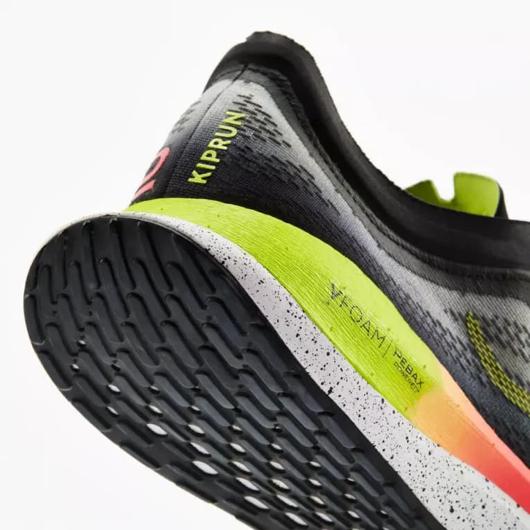 Кроссовки для бега мужские черные Kiprun KD500