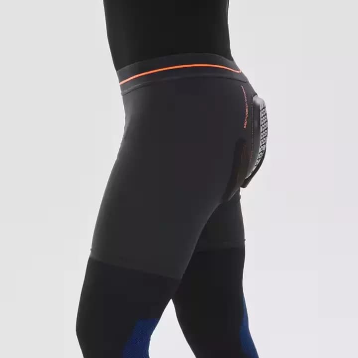 Шорты защитные горнолыжные чёрные Wedze 100