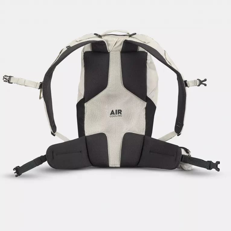 Рюкзак туристический 20 л. бежевый MH100 Quechua