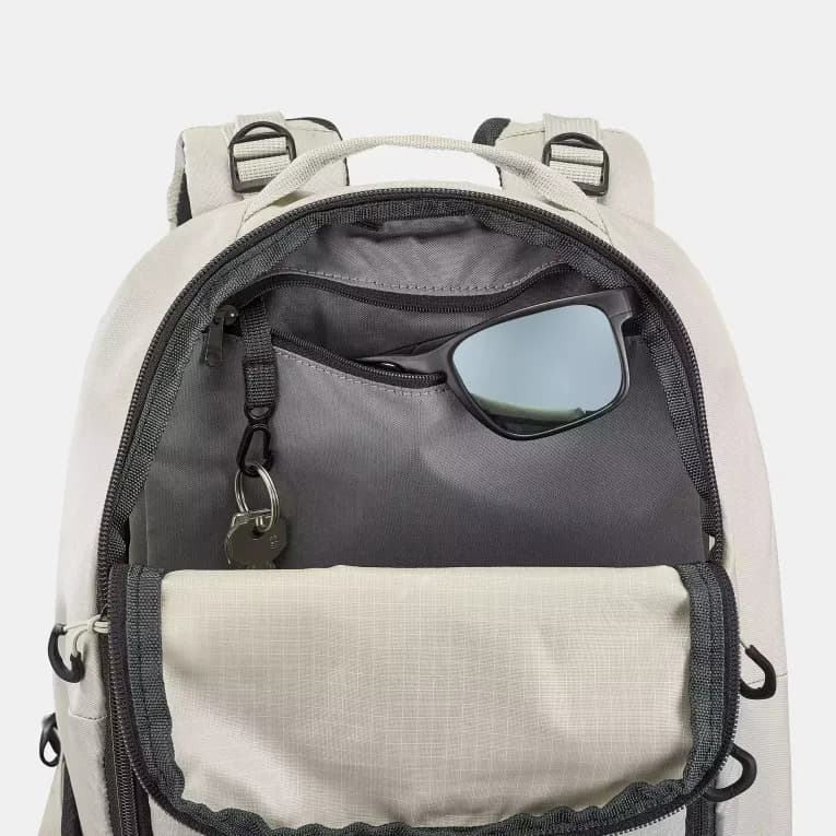 Рюкзак туристический 20 л. бежевый MH100 Quechua