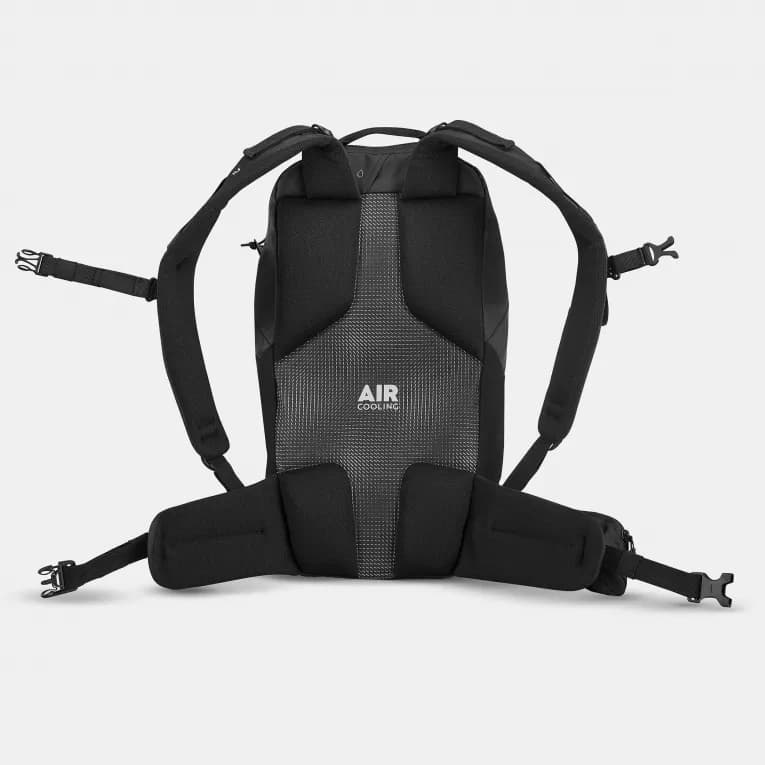 Рюкзак туристический 20 л. чёрный MH100 Quechua