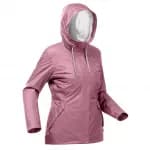 Зимняя куртка для походов женская розовая Quechua 100
