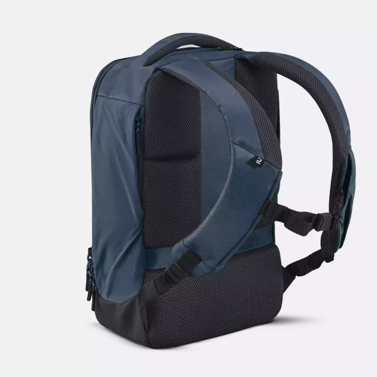 Рюкзак туристический 16 л. синий Quechua 500