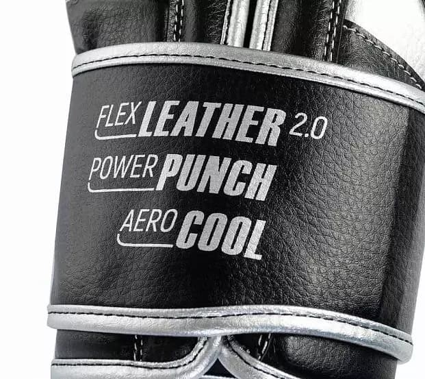 Перчатки боксёрские черно-серебристые Clinch Punch 2.0