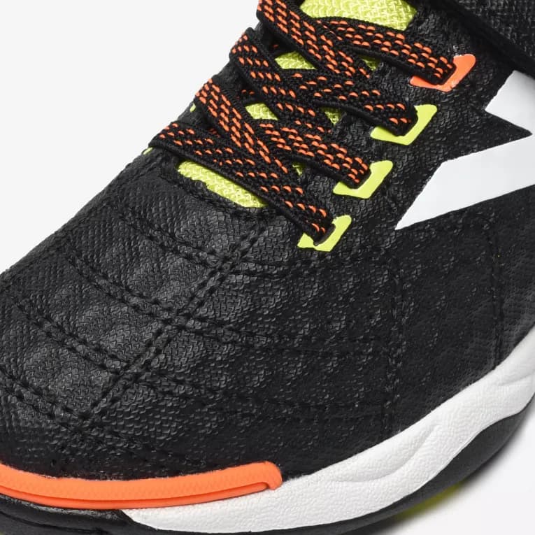 Бутсы футбольные для мальчика чёрные Kelme