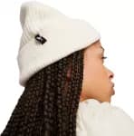 Шапка женская белая Puma Metal Cat Beanie