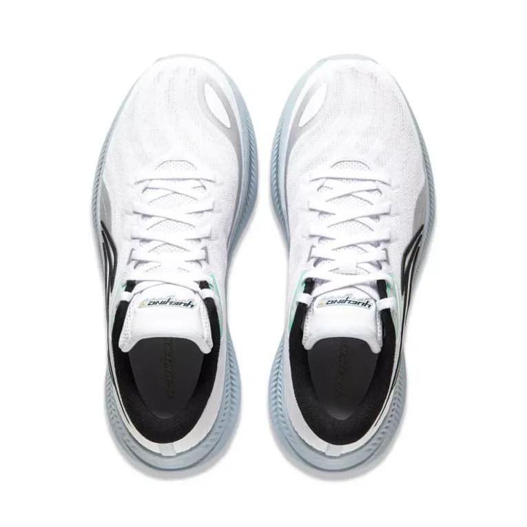 Кроссовки для бега женские бело-голубые Li-Ning Yueying 4