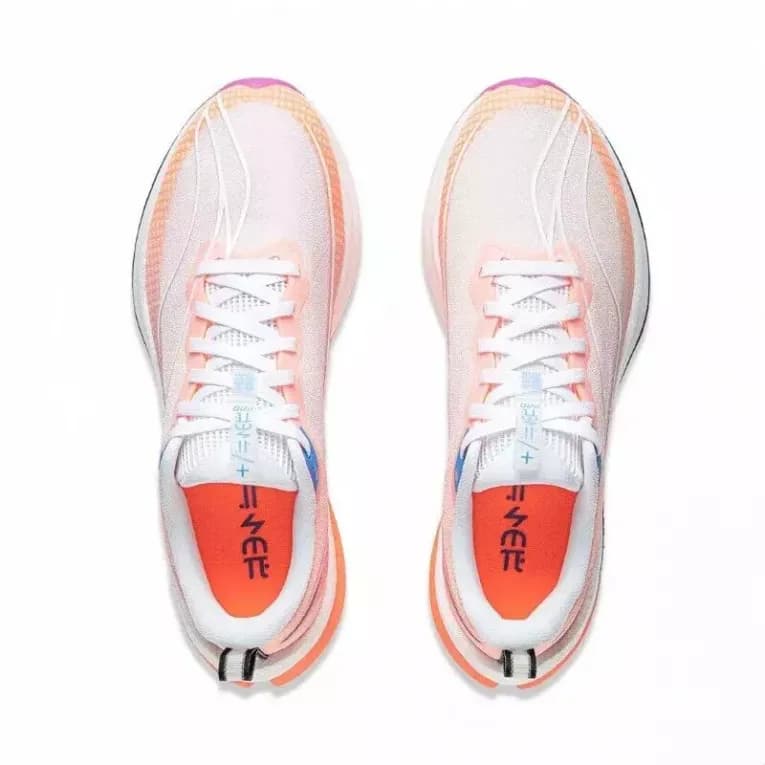 Кроссовки для бега женские оранжевые Li-Ning Chitu 7 Pro