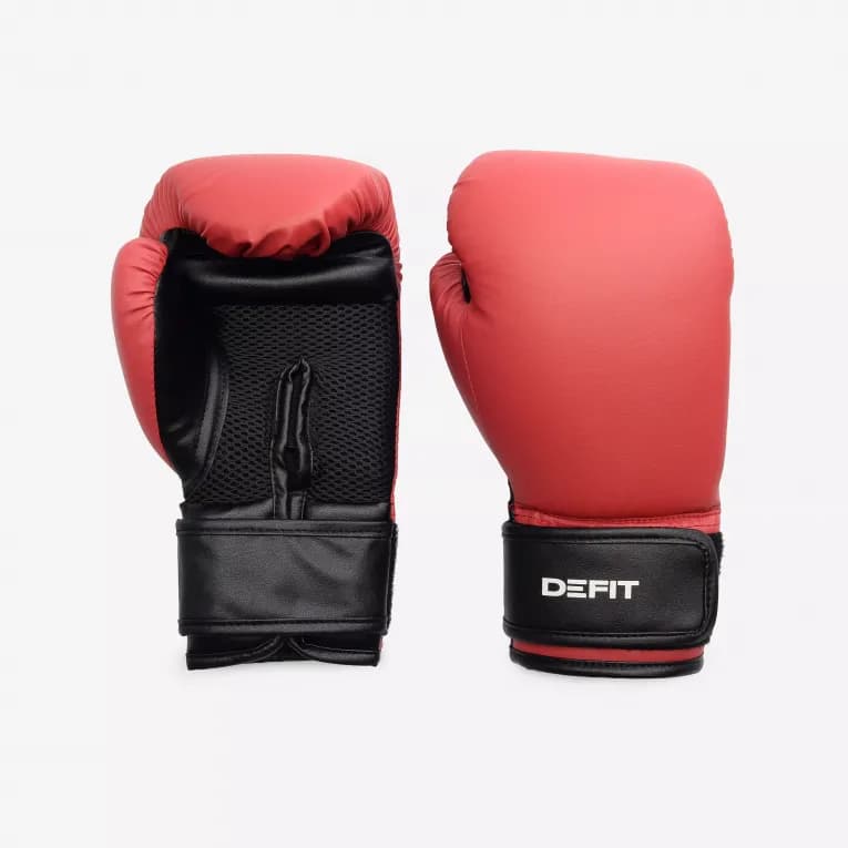 Боксёрские перчатки красные DeFit 100