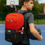 Баскетбольный рюкзак 25л красный Tarmak 500 NBA Chicago Bulls