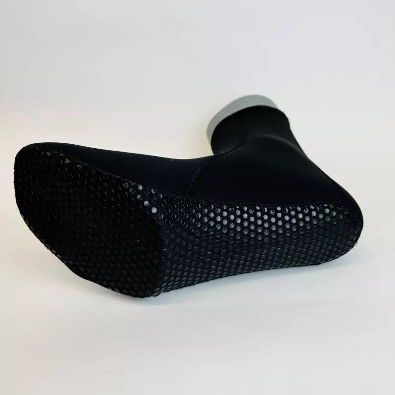 Неопреновые носки 5 мм чёрные Dewave 500