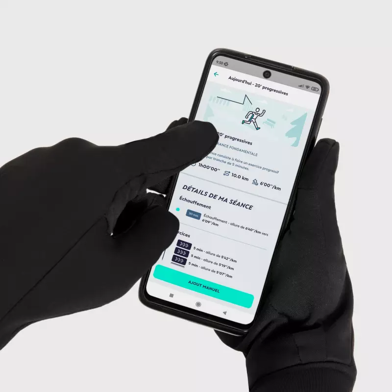 Перчатки для бега сенсорные черные Kiprun Warm+ 500