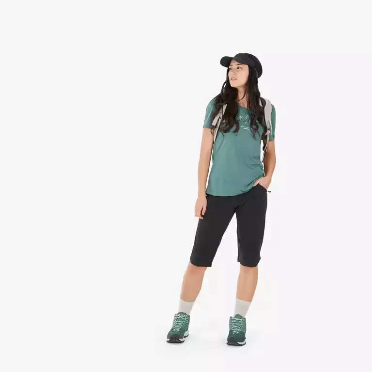 Футболка походная женская зелёная Quechua MH500