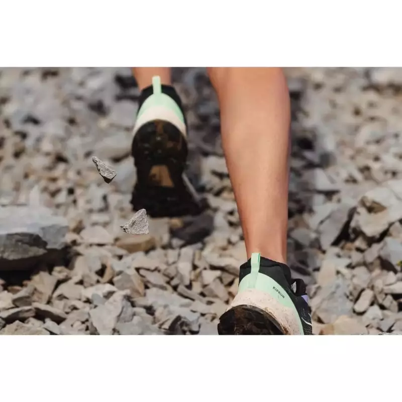 Кроссовки для бега женские Kiprun 900