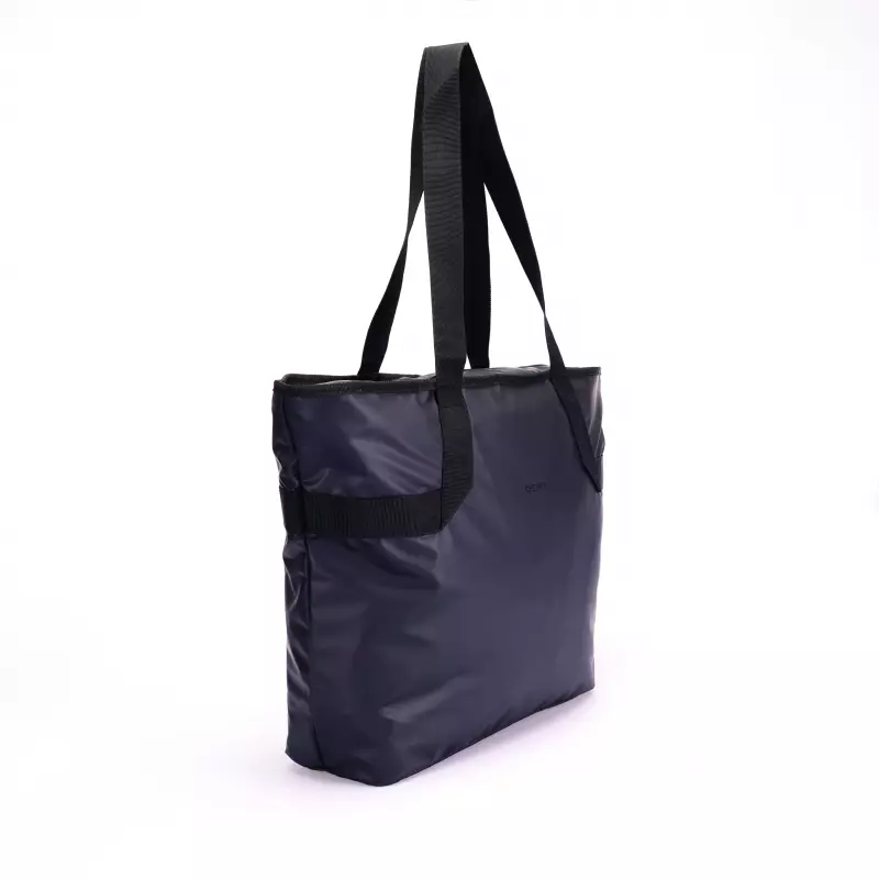 Спортивная сумка 25л черная Defit 100 Tote