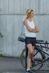Шорты походные женские чёрные Quechua 500