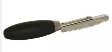 Рыбочистка с пластиковой рукояткой 9806 Salmo
